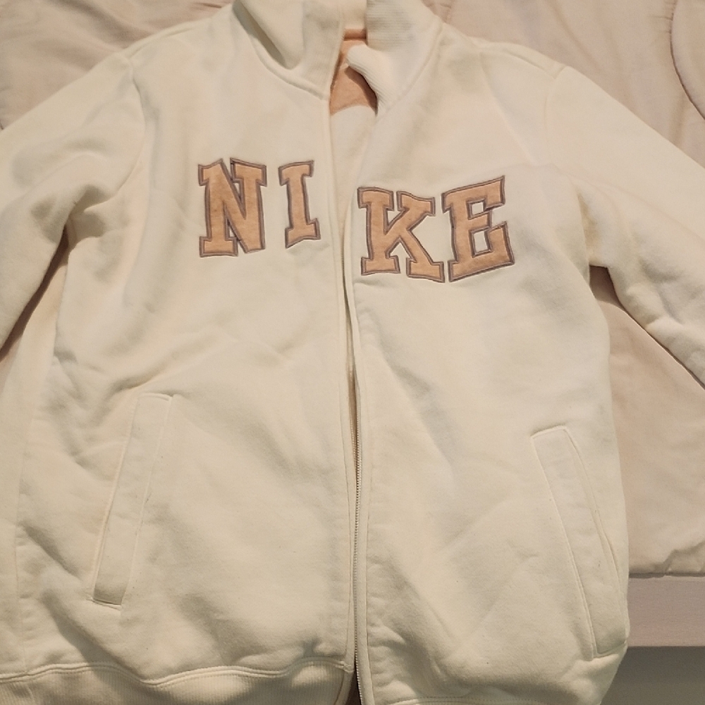 Nike Women's White Puffer Jacket